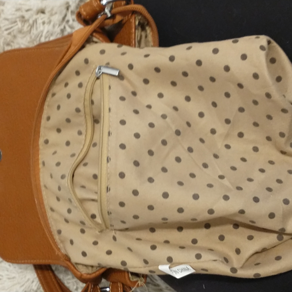 Noatd Camel Brown Crossbody Handbag - Picture 9 of 11